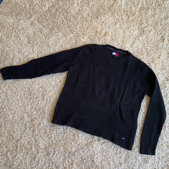 men's black tommy hilfiger jumper